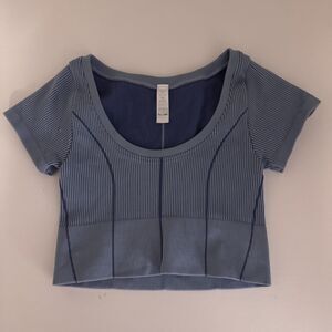 Offline by Aerie Seamless Scoopneck Ribbed Blue Crop Top Size XS EUC